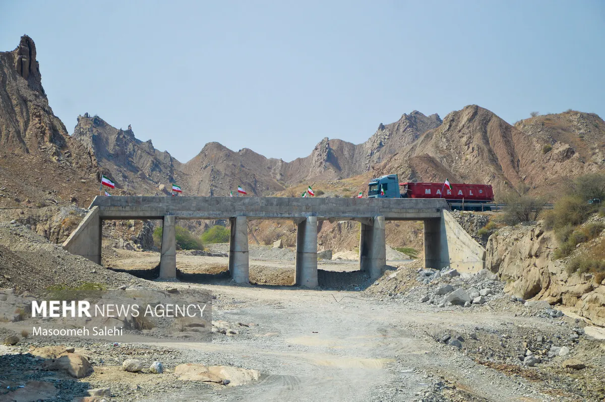 پیشرفت ۸۵ درصدی بازسازی پل شور بندرعباس