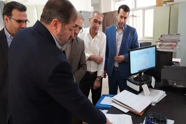 لزوم حفظ کرامت مراجعان در کنار قاطعیت قضایی در لرستان