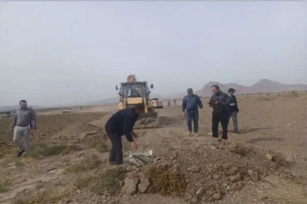 انسداد ۵ حلقه چاه غیرمجاز در ملایر با دستور قضایی