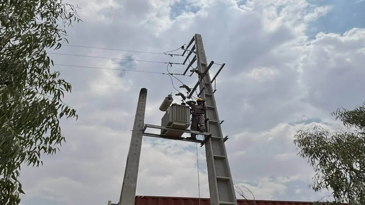 جمعآوری ۸۷۰۰ انشعاب غیرمجاز برق در آذربایجان غربی