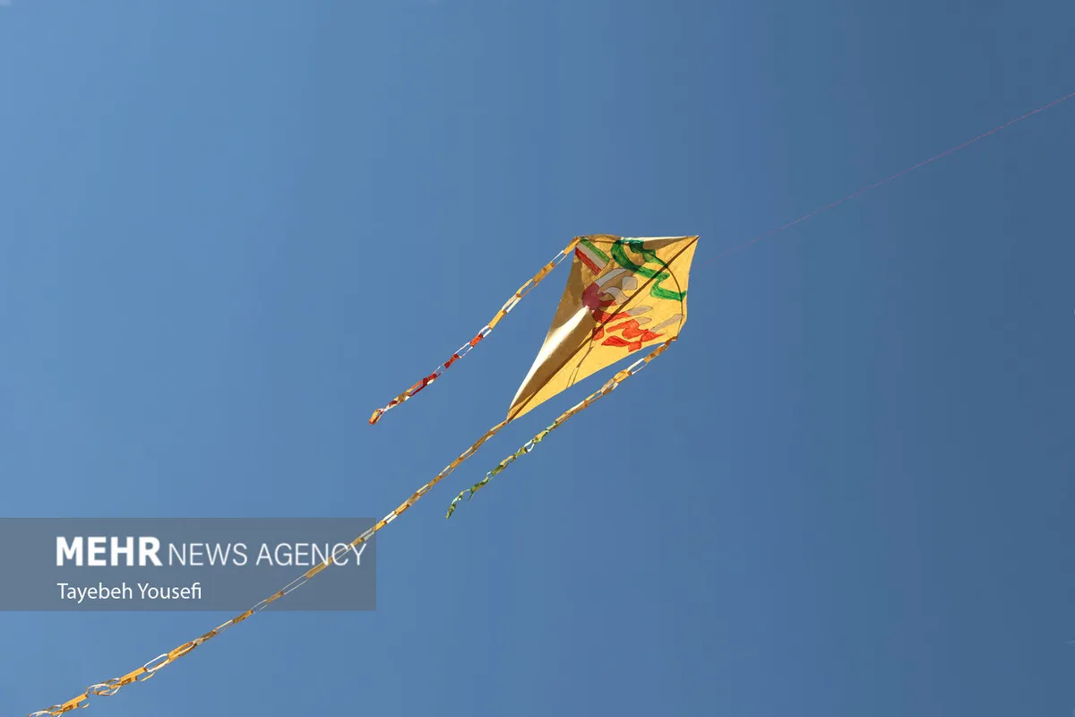 جشن پرواز بادبادک‌ها در ایلام برگزار شد
