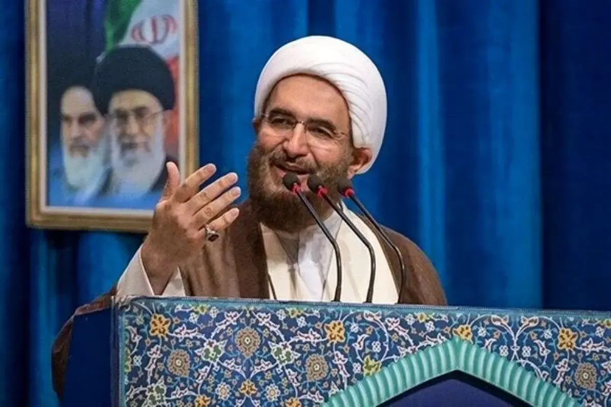 امام جمعه تهران: پرچم داران فتنه زن، مردگی، بدبختی، ترامپ جنین خوار و نتانیاهوی پلید بودند