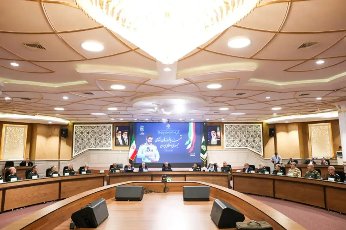 پزشکیان: دشمن با شهادت فرماندهان دنبال آشوب داخلی بود/جنگ اقتصادی از جنگ نظامی سختتر است