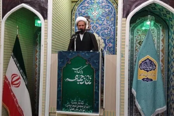 امام جمعه سنقروکلیایی: بصیرت دینی و سواد رسانهای ضروری است