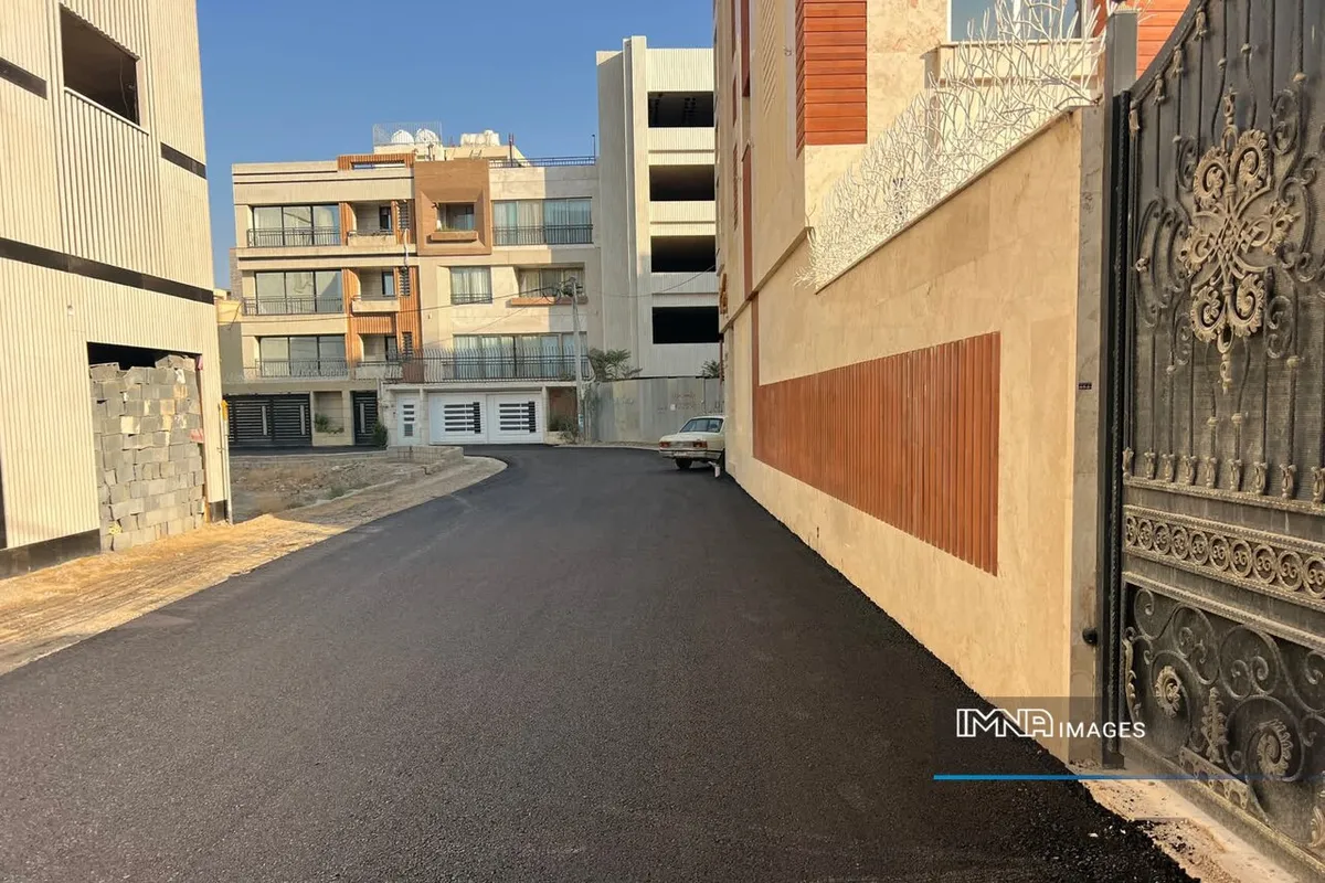 پیشرفت ۹۰ درصدی پروژه ساماندهی کوچه ۱۳ خیابان میرزاطاهرغربی