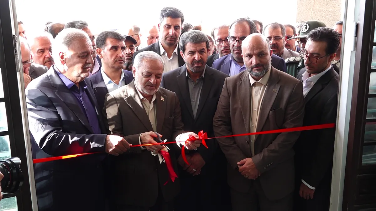 افتتاح ۳ طرح و آغاز عملیات اجرایی ۲ پروژه آموزشی در اسدآباد با اعتبار ۳۰۰ میلیارد تومان