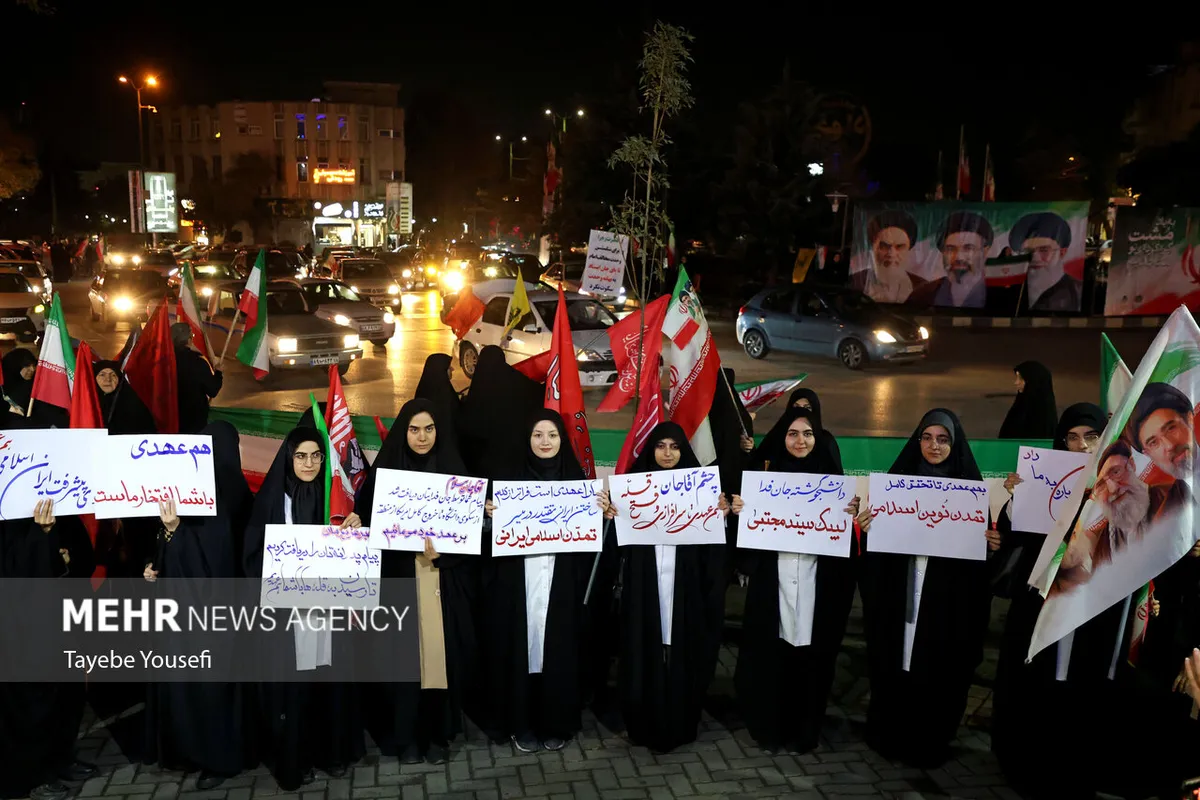 اجتماع دانشجویان همدان در لبیک به رهبر انقلاب