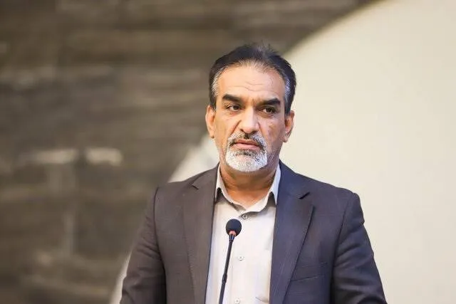 مدیرکل میگوید آزمایش مصرف شیشه او مثبت بوده است