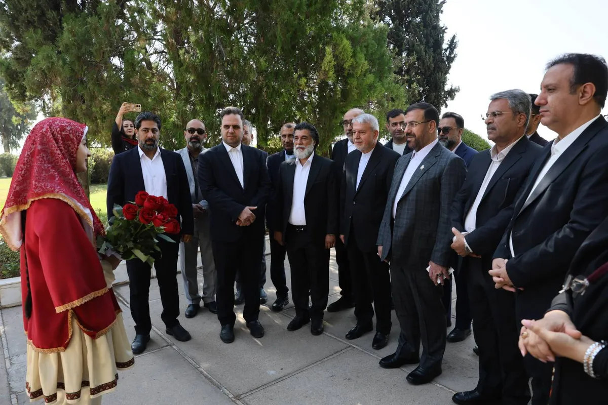 وزیر میراث فرهنگی وارد شیراز شد