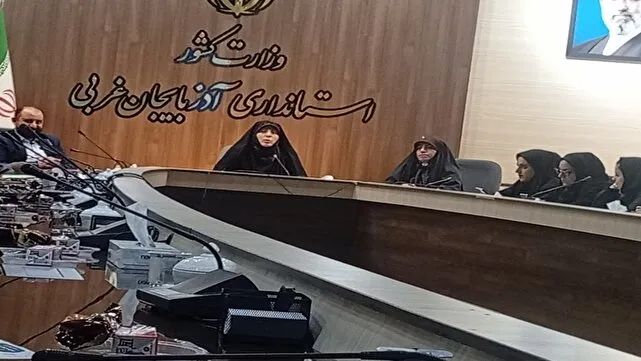 حضور نمایندگان ۱۷ استان کشور در پنجمین نمایشگاه ملی پوشاک ایرانی- اسلامی گوهر شاد ارومیه