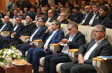 انتقاد امام جمعه اردبیل از تمرکز نقدینگی در تهران