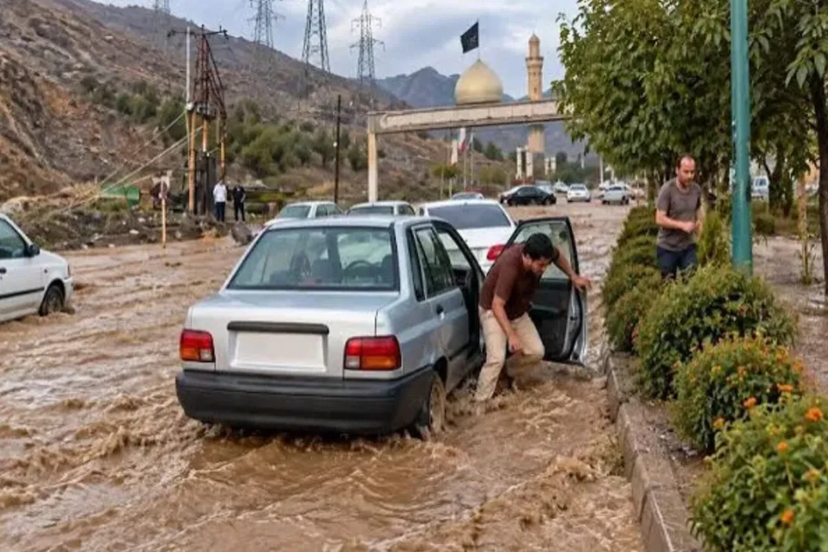 بررسی دلایل سیلاب ۲۲ مهر کرج؛ احداث شهرک اداری در مسیر روانآبها