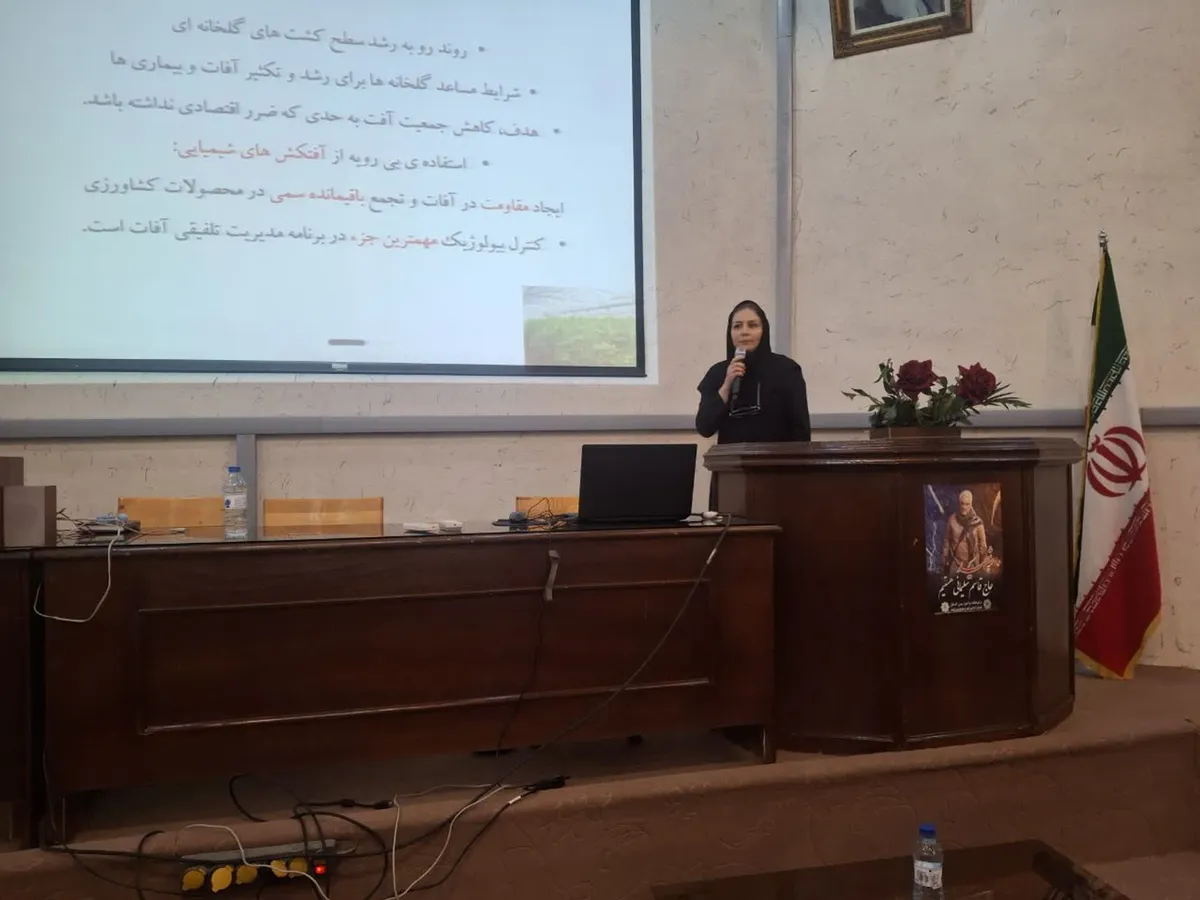 تأکید بر الزام شناسنامهدار کردن محصولات گلخانهای در آذربایجانغربی