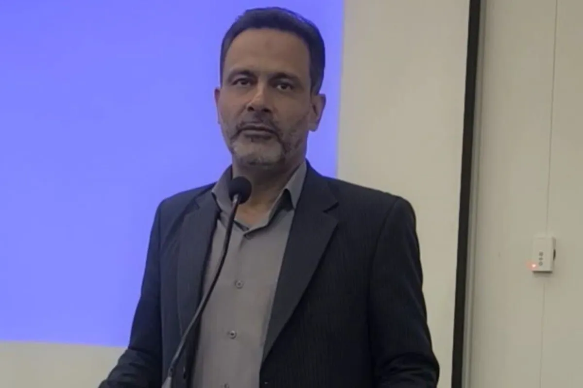 مسئولان در شرایط کنونی با مردم همراهی بیشتری داشته باشند