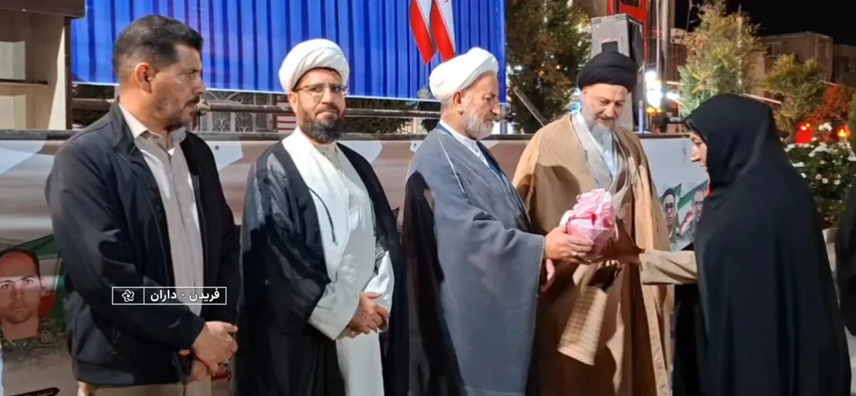 از رونمایی دو کتاب در کاشان تا تجلیل از پرستاران فریدنی