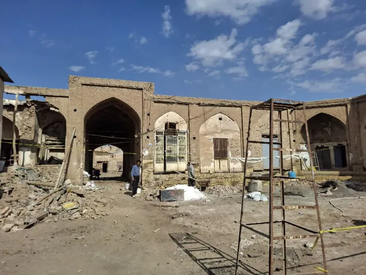 احیای کاروانسرا‌های تاریخی قم در دستور کار سازمان بهسازی قرار گرفت