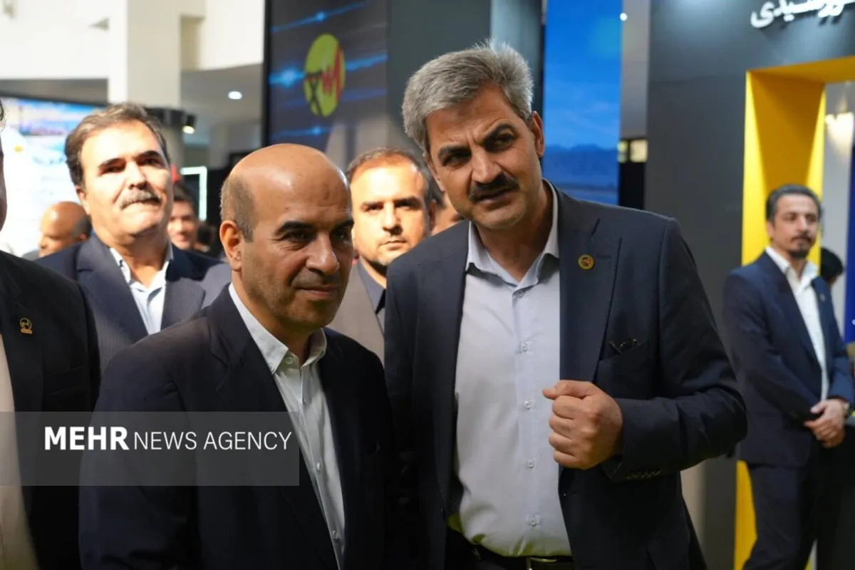 محمودی: ۲۴۰۰ مدرسه استان تهران امسال به نیروگاه خورشیدی مجهز میشوند
