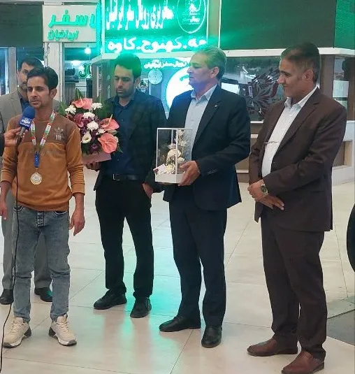 درخشش ورزشکار کرمانی در رقابت‌های صخره‌نوردی کشور