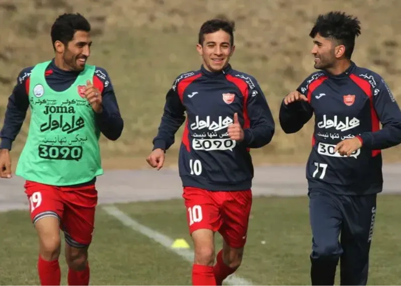 احترام متقابل در شهر قدس؛/ نصف فولاد از سوی پرسپولیسی‌ها تشویق شدند!