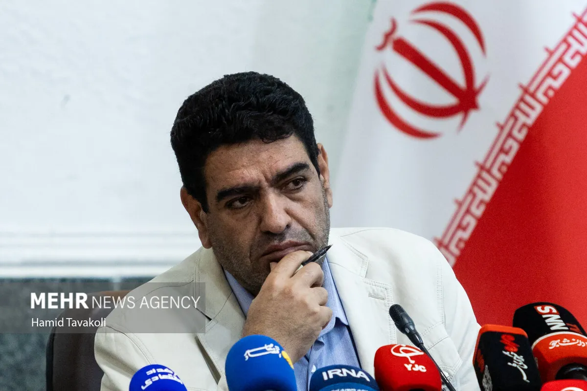 تسهیل سرمایه‌گذاری و بهبود راه‌های ارتباطی زنجان در اولویت قرار گیرد