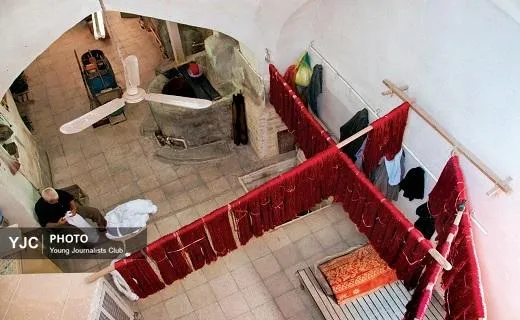 هنر اصیل رنگرزی سنتی قم در قاب تصویر