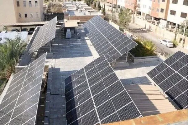 نصب پنل خورشیدی خانگی در قم با تسهیلات ۵۰۰ میلیون تومانی حمایت می‌ شود