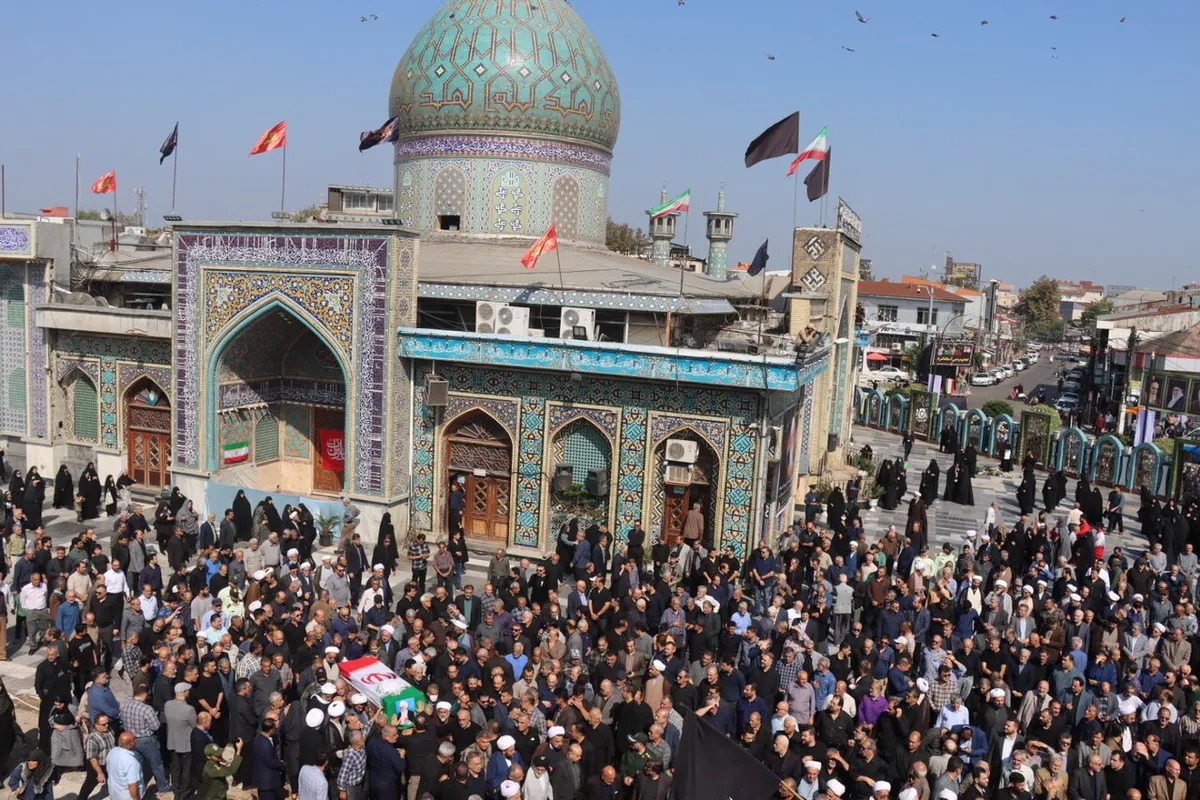 پیکر آیتالله قربانی در آستانهاشرفیه به خاک سپرده شد