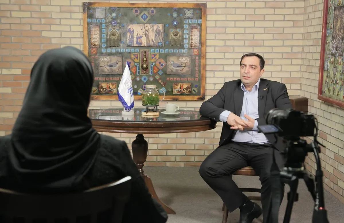 نادر مکاری از خسارت حمله به پژوهشگاه فضایی ایران می‌گوید / سامانه ایران‌زمین ابتدا شهرهای تهران، اصفهان و شیراز را پوشش می‌دهد
