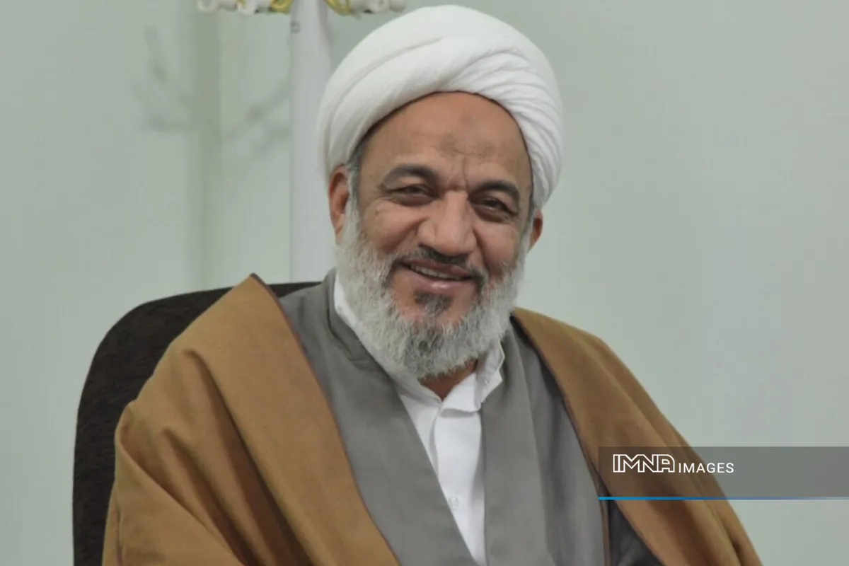 تخت فولاد امروز به محفلی برای دانشمندان و اهل معنا تبدیل شده است