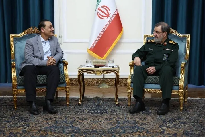 سرلشکر رضایی: ذرهای از مواد هستهای غنی شده از ایران خارج نخواهد شد