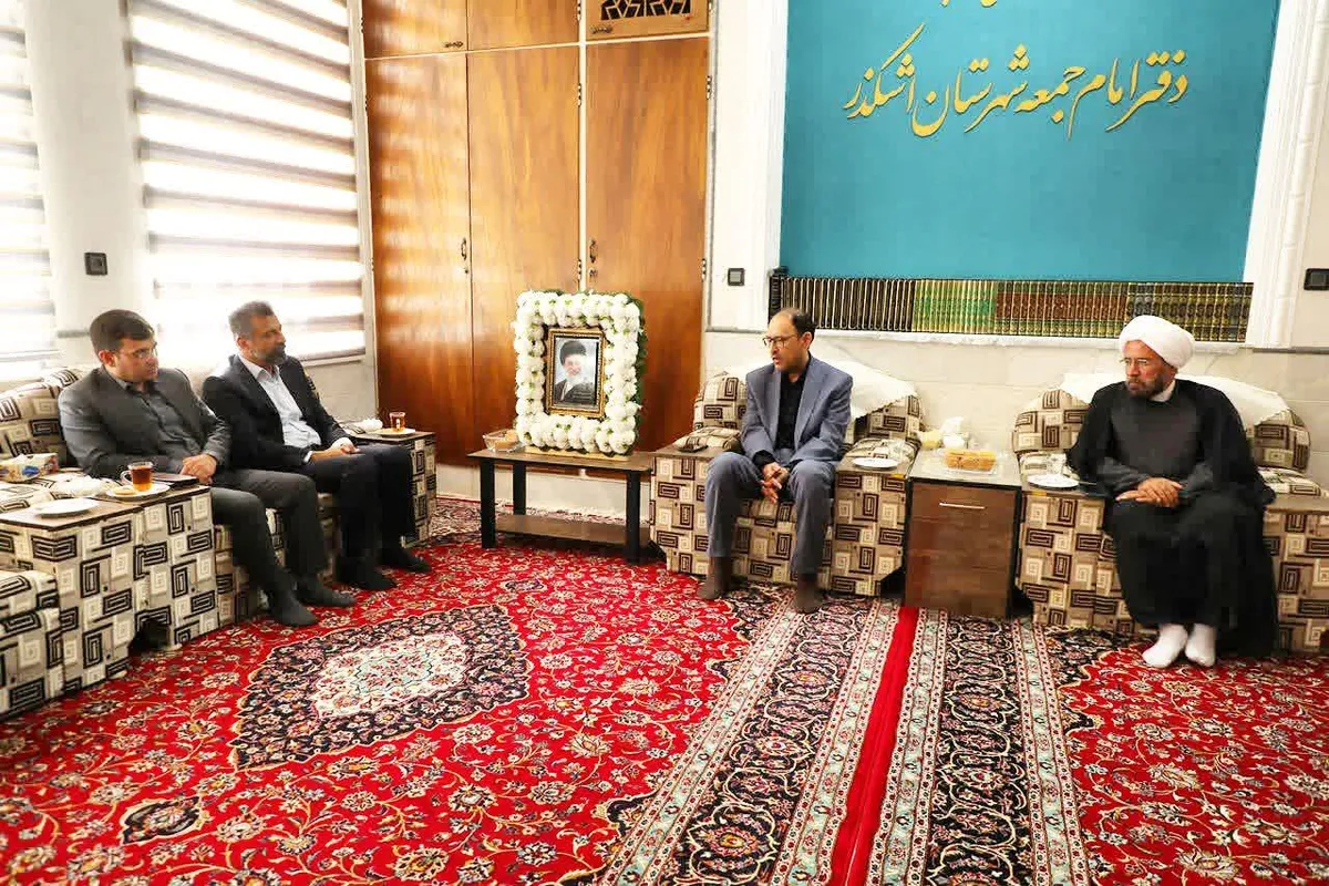 بررسی مسائل و مطالبات حوزه حج و زیارت شهرستان اشکذر در نشستی با حضور فرماندار و امام جمعه