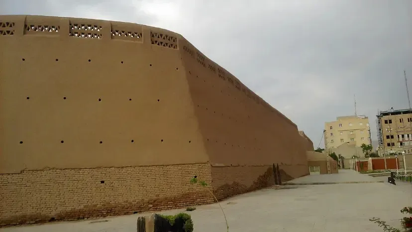 یخدان مؤیدی کرمان؛ سازهای تاریخی برای ذخیره یخ زمستان
