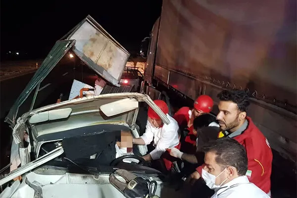 مدیرعامل هلالاحمر کرمانشاه: مصدوم محبوس در تصادف کنگاور رهاسازی شد