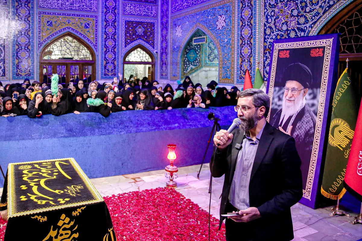 مرثیهخوانی سیدرضا نریمانی روایتگر دلتنگی مردم در رواق دارالذکر شد