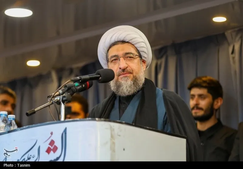 فرزندان حضرت زهرا (س) راه ذلت در پیش نمیگیرند