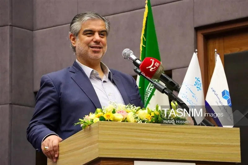 استاندار مرکزی: توسعه صادرات غیرنفتی با رفع موانع تولید دنبال می‌شود