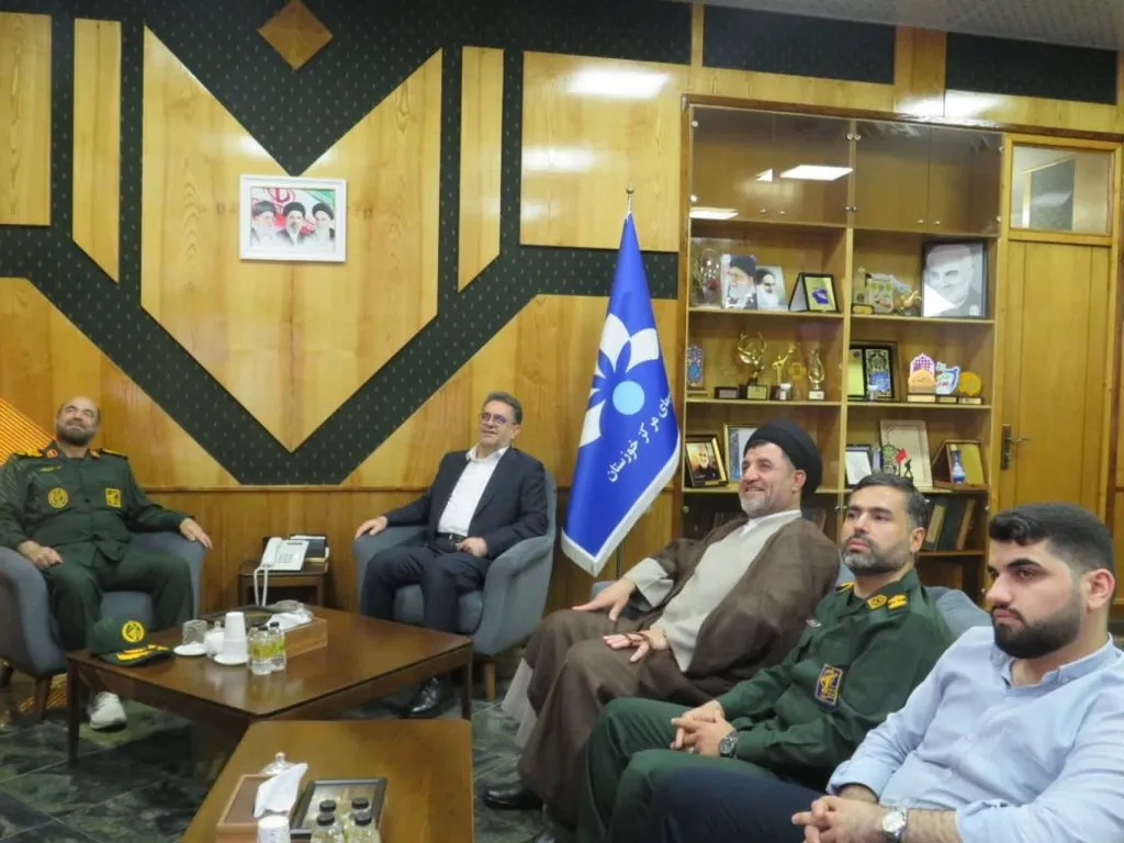 میدان داری خبرنگاران در جنگ روایتها حماسه آفرید