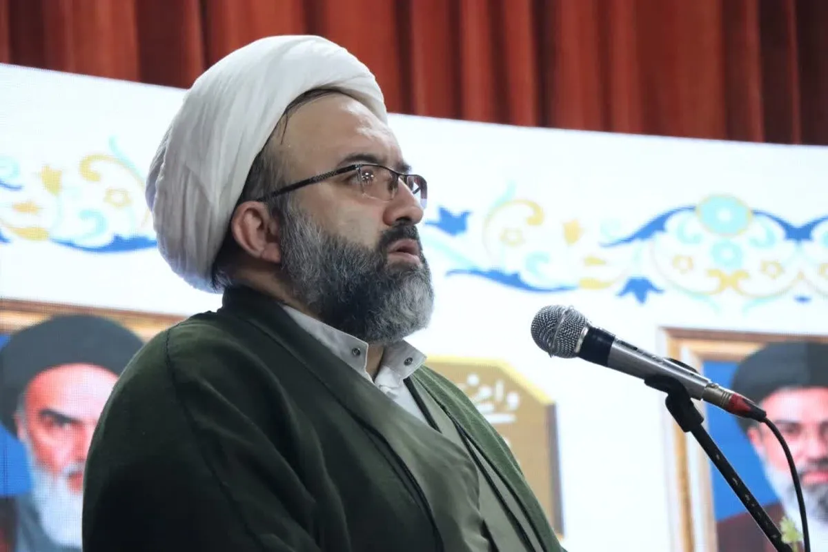 فتاحی: نماز جمعه تمرینی برای عصر ظهور است