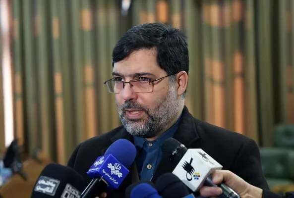 سخنگوی شورای شهر تهران: ما و شهرداری  سوار قطاریم و داریم به مردم خدمت می کنیم؛ چرا به ما سنگ می زنید؟!