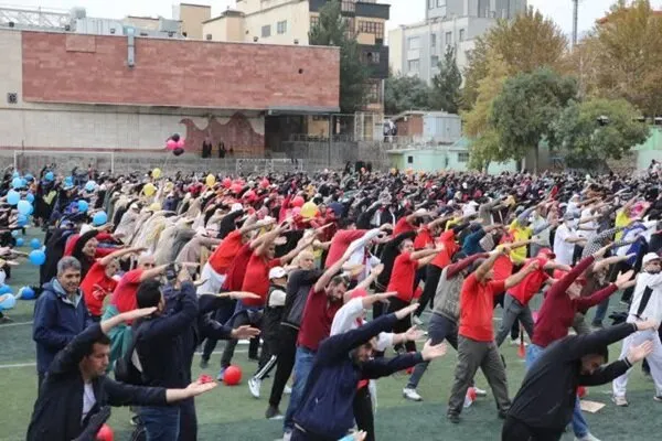 همایش بزرگ ورزش صبحگاهی غرب کشور در همدان برگزار شد