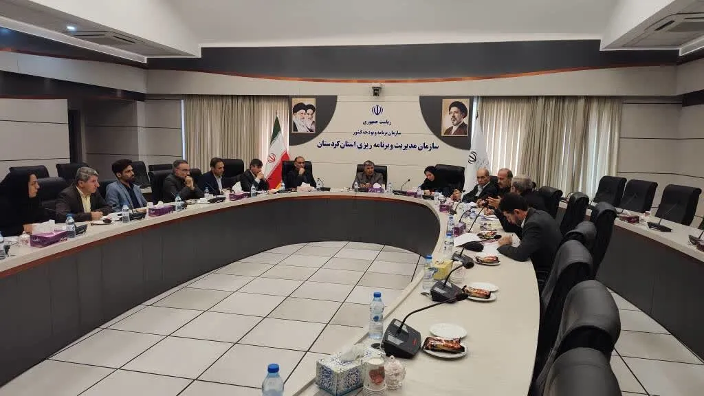 تاکید بر بازگشت منابع به چرخه توسعه کردستان در جلسه ستاد تجهیز درآمد استان