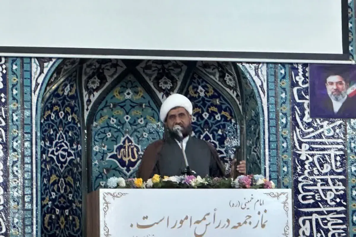 امام جمعه چناران:تحریم های دشمن با وحدت ملت راه به جایی نخواهد برد