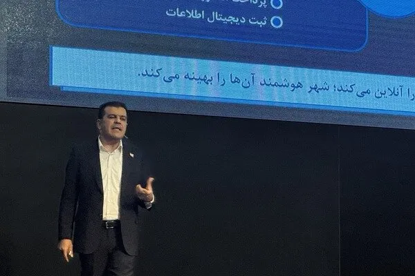 افشین: فناوری شهری باید از زیرساخت به کیفیت زندگی مردم برسد