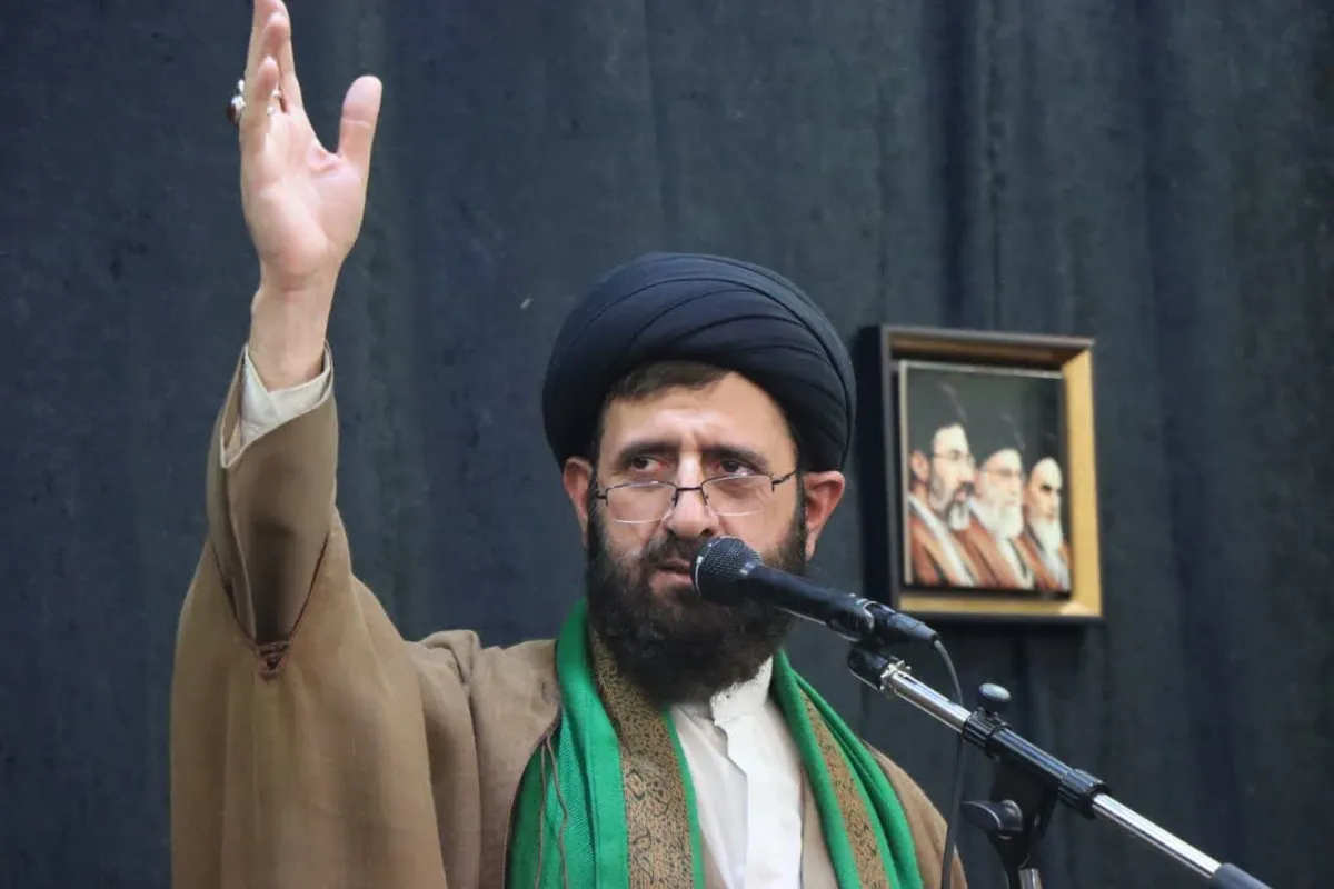 امام جمعه قرچک: حضرت زهرا (س) نخستین شهیده راه ولایت است
