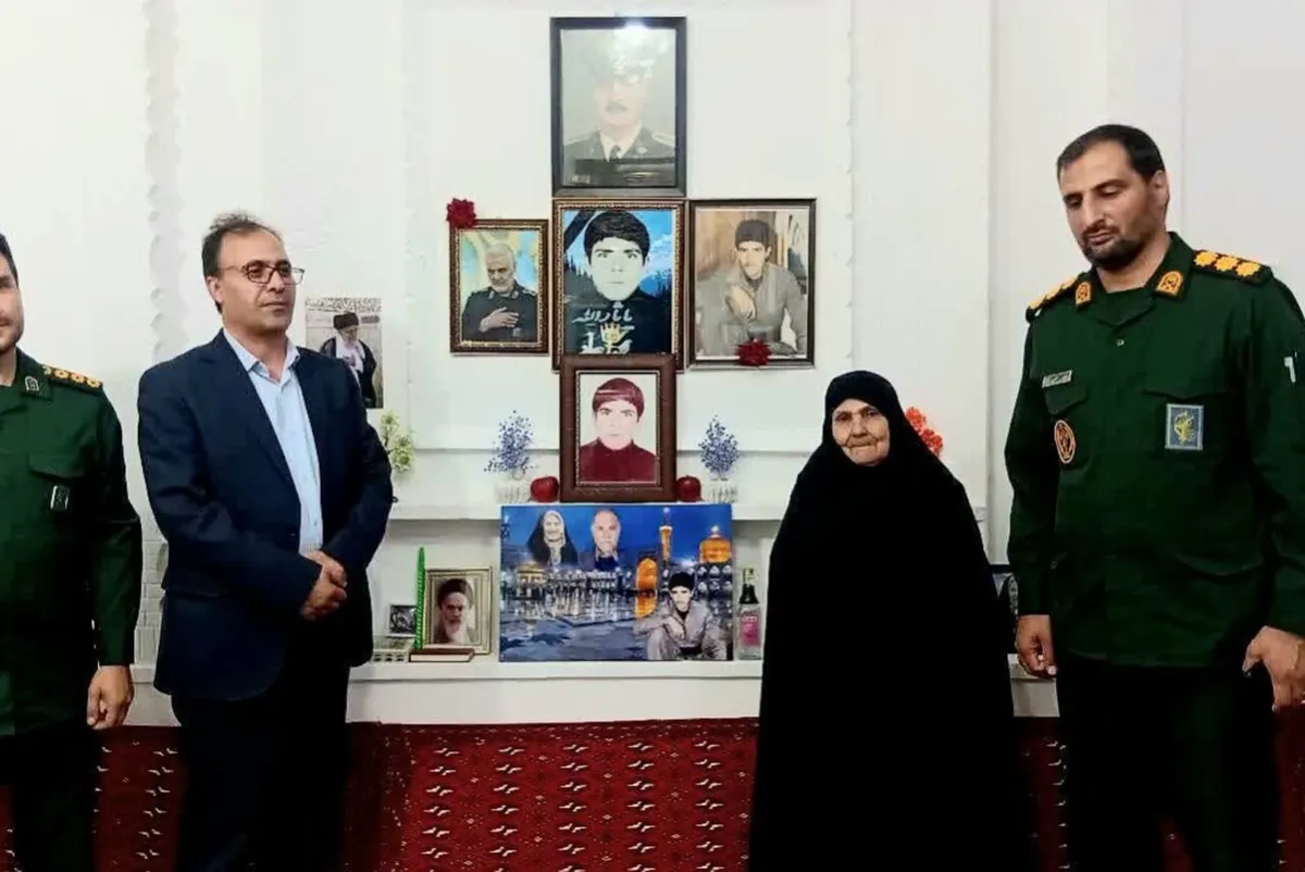 حیدری:دیدار با خانوادههای شهدا بیانگر پاسداشت فرهنگ ایثار و شهادت است