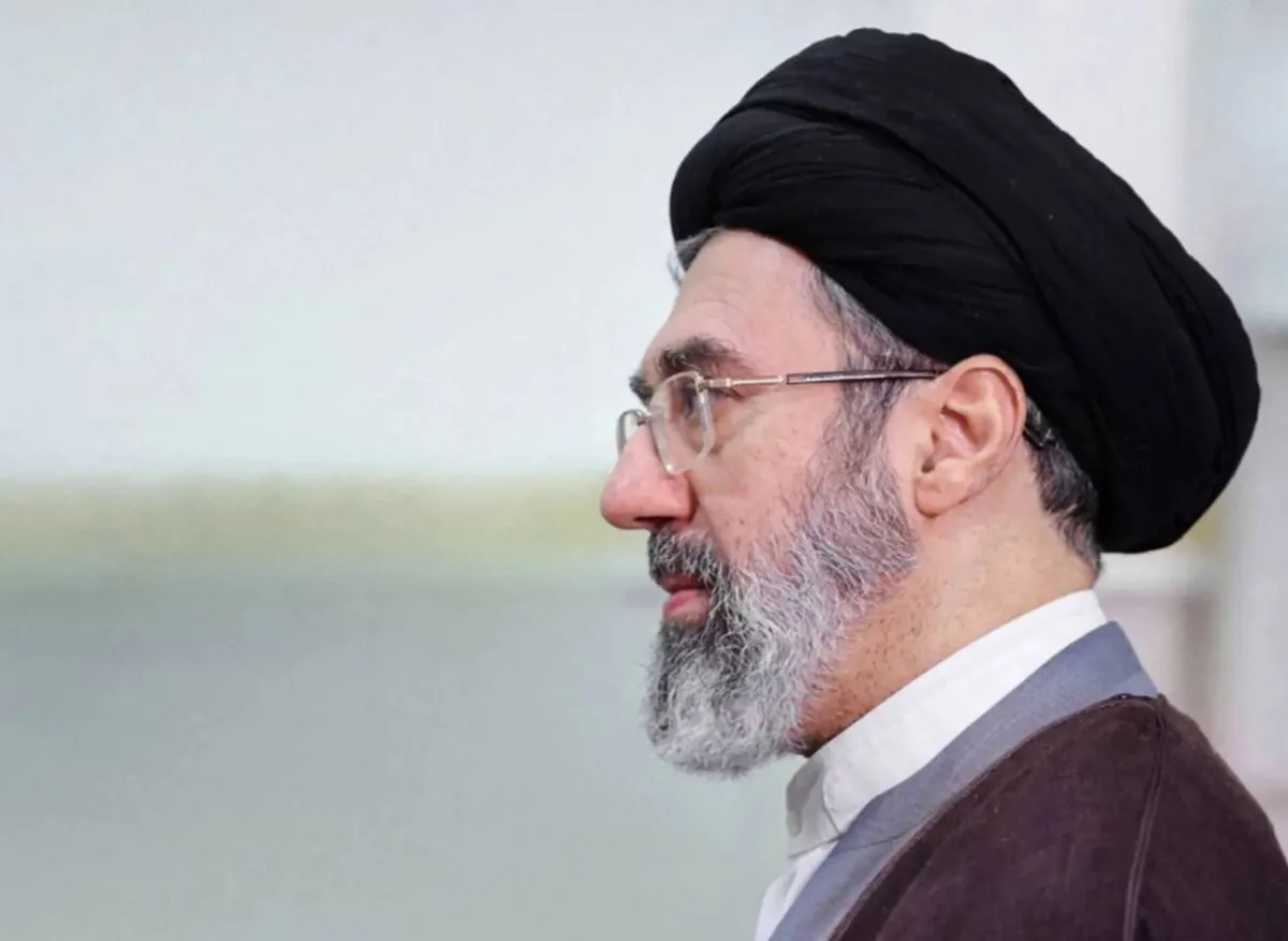 عضو مجلس خبرگان: تمام جراحتهای رهبر انقلاب درمان شده است/ رهبر انقلاب دوست دارند در میان مردم حاضر شوند، اما مصلحت نظام را مقدم میدانند