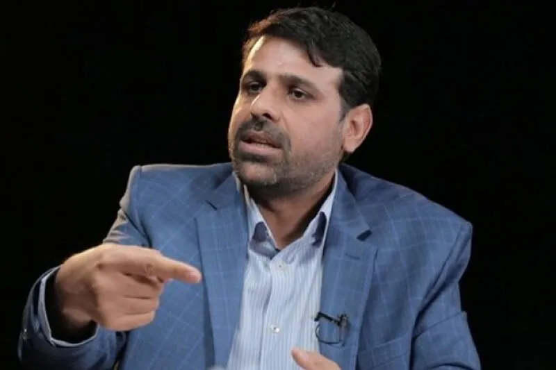 عضو هیات رئیسه مجلس: از رفتار آیتالله مجتبی خامنهای، چنین برداشت میکنم که فتوای ایشان درخصوص سلاح هستهای متفاوت خواهد بود/ باید بمب اتم بسازیم