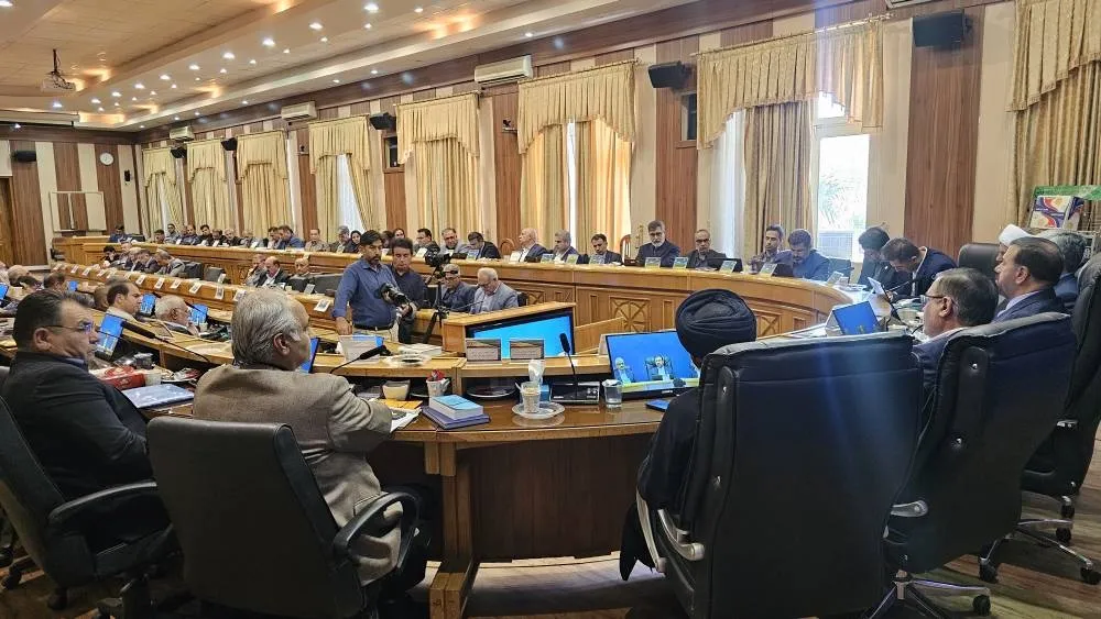 افزایش بهرهوری کشاورزی بدون افزایش سطح زیرکشت دنبال شود