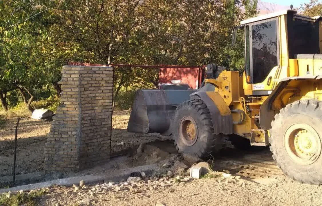 بیش از ۱۴ هزار مترمربع از اراضی کشاورزی بروجرد آزادسازی شد