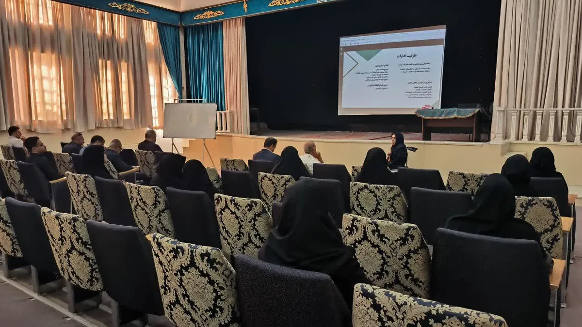 برگزاری برنامه ملی خودمراقبتی در پیشگیری از سرطان ویژه مدیران و پیام‌گزاران ادارات مهریز